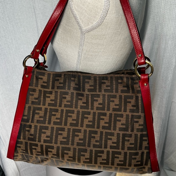 Fendi purse - Picture 9 of 17